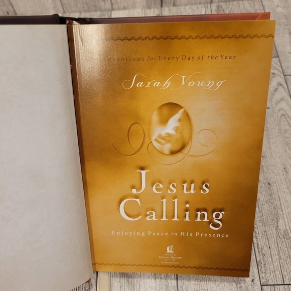 Sarah Young Jesus Calling Set‎ Of 2 Devotionals Hardback Like New - Picture 8 of 8